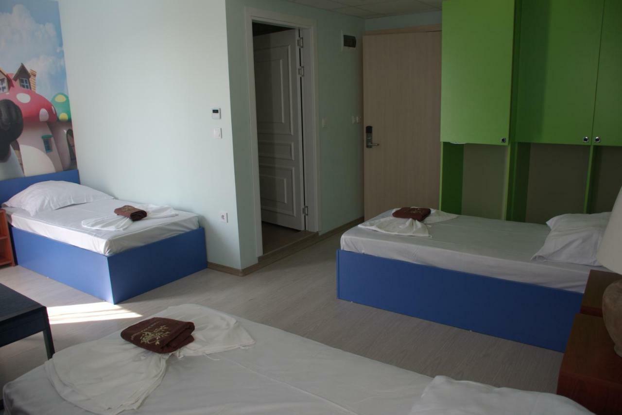 Camp And Pool Hotell Kranevo Eksteriør bilde